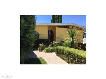 Primary Photo - 22516 Charlestown Dr