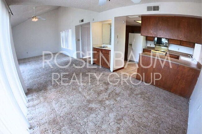 Foto del edificio - 828 E Junction St