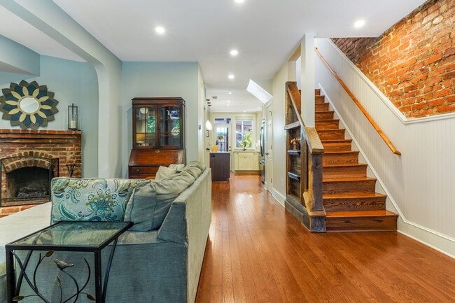 Photo - 1206 Half St SW House