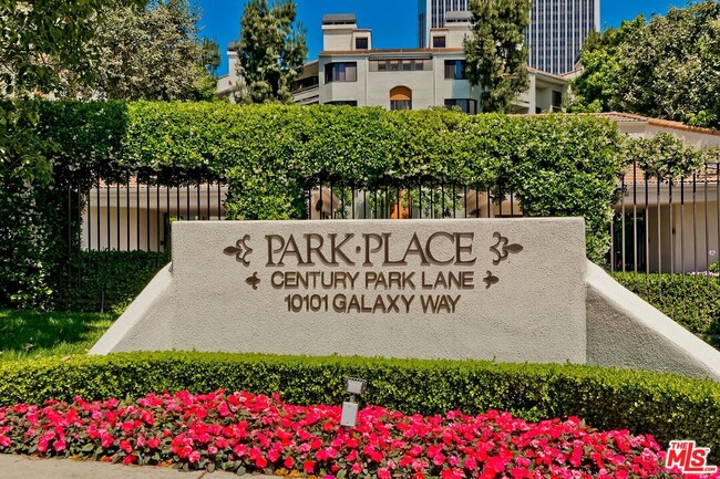 Foto del edificio - 2142 Century Park Ln