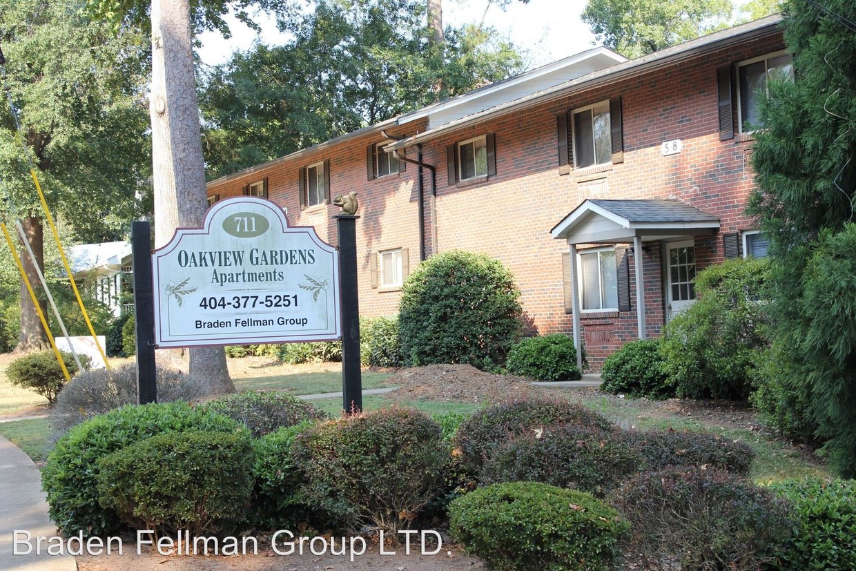 Primary Photo - 2 br, 1 bath Apartment - 711 Oakview Road