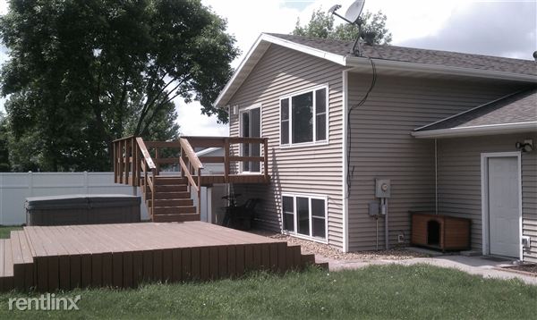 Building Photo - 5015 6th Ave N
