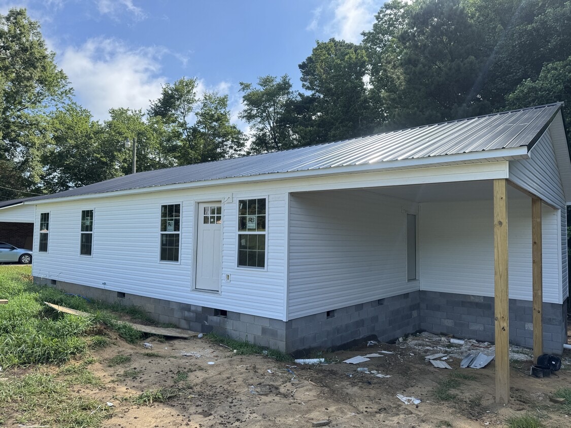 Building Photo - 190 Croft Cir