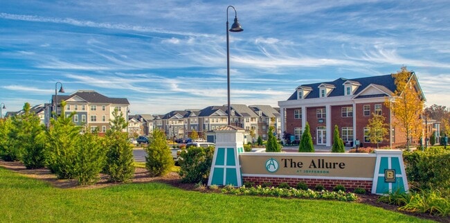 Building Photo - The Allure at Jefferson