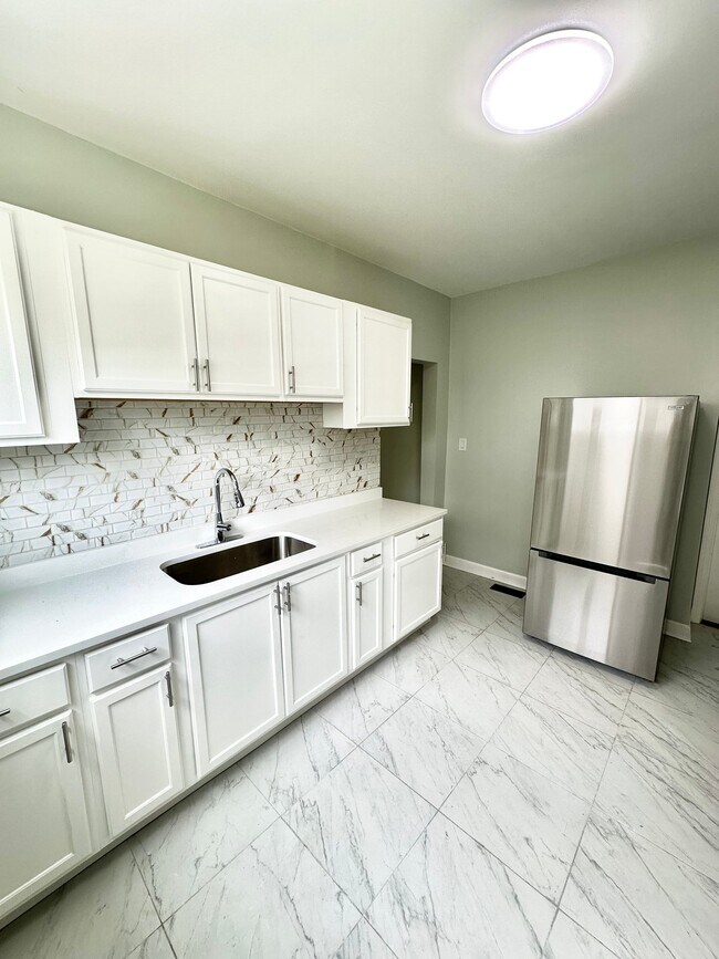 Foto del edificio - 8837 S Wallace St