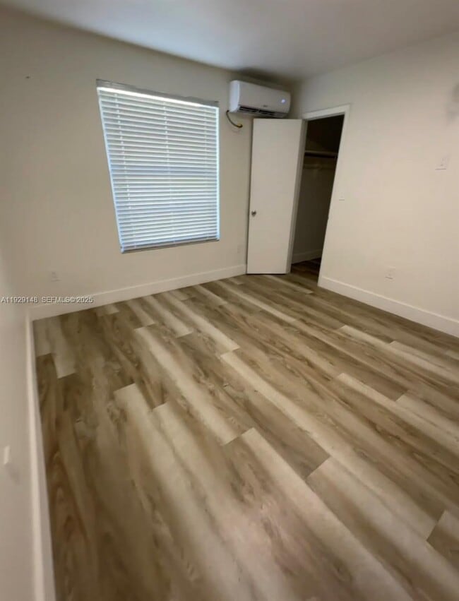 Foto del edificio - 111 SW 31st Ct