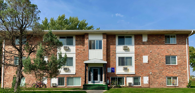 Building Photo - 1110 Doreen Ave