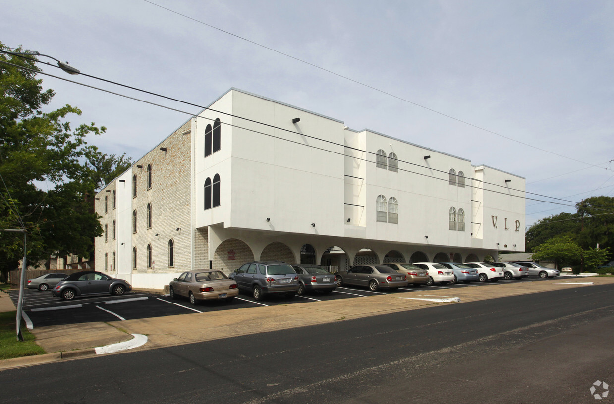 Primary Photo - VIP Apartments