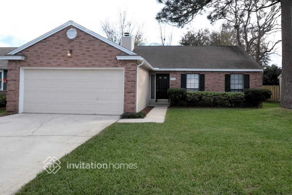 Primary Photo - 3862 English Colony Dr N