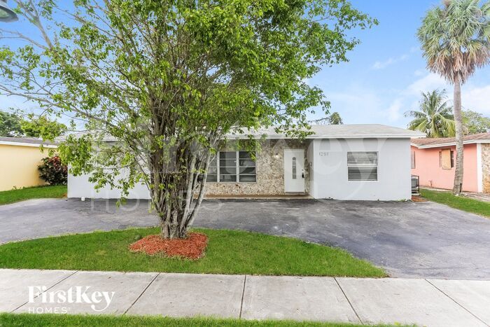 Foto principal - 1251 NW 56th Ave
