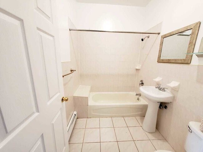Bathroom - 5638 Myrtle Ave