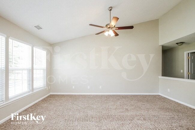 Building Photo - 115 Bosburg Dr