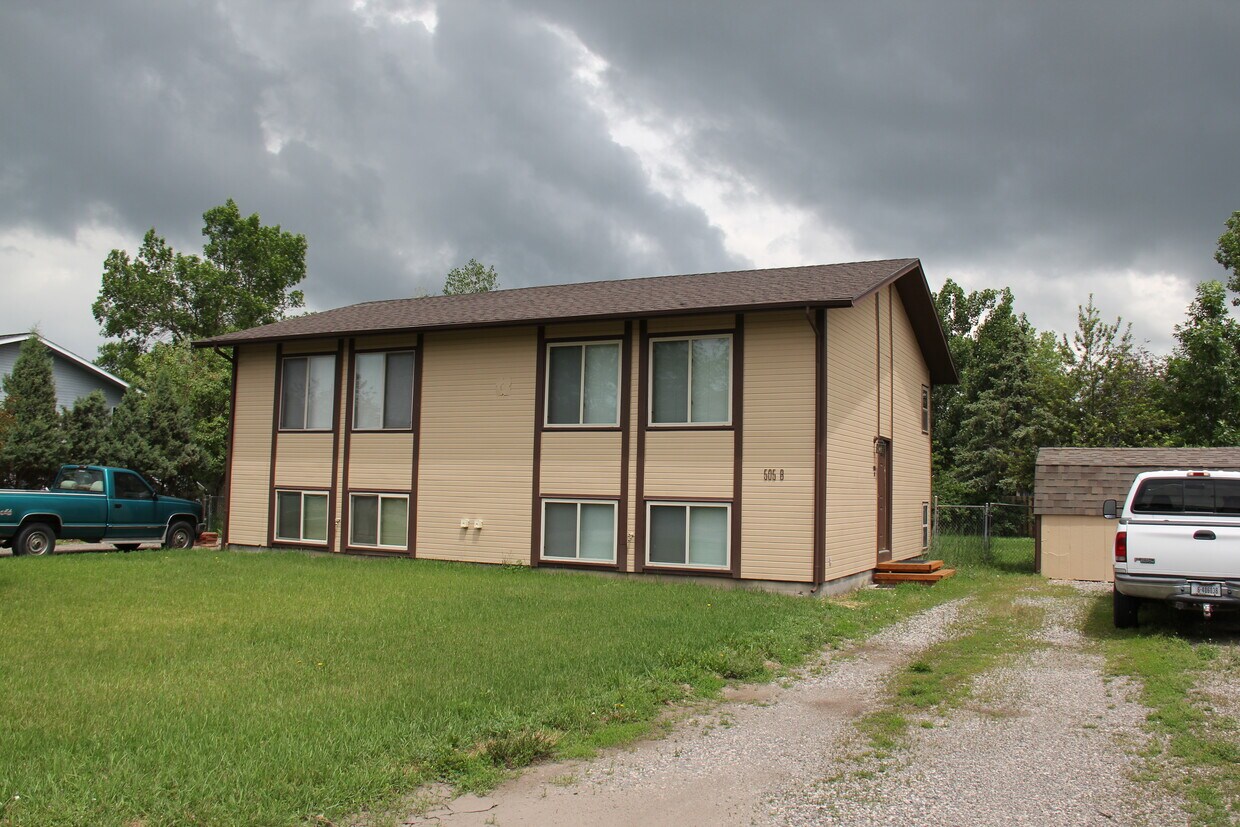 505 W Central Ave, Belgrade, MT 59714 Townhome Rentals in Belgrade MT