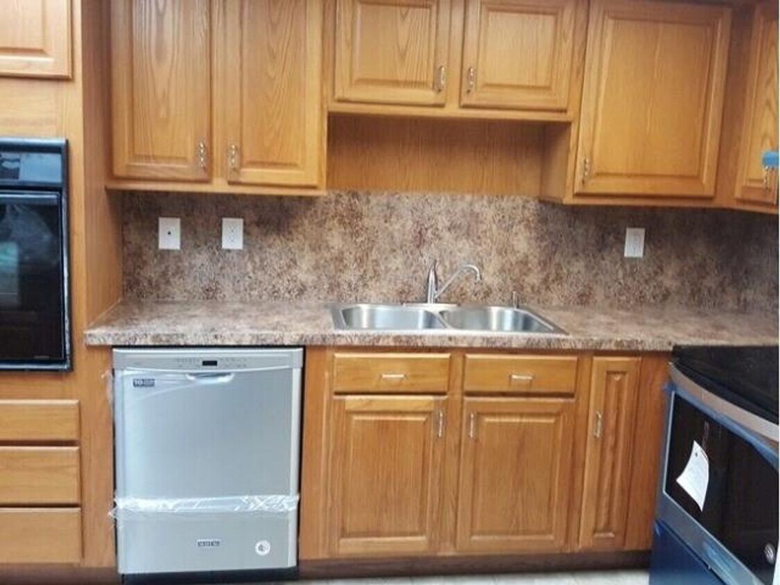 Foto del edificio - 1700 NW 27th Terrace