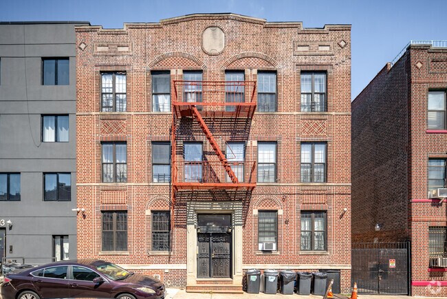 Foto del edificio - 1605 Lincoln Pl