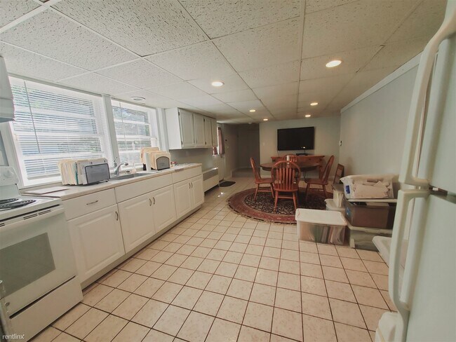 Foto del edificio - 1 br, 1 bath Condo - 85 Doolittle Rd Unit 1