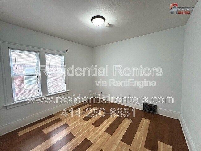 Building Photo - 2728 N 47th St