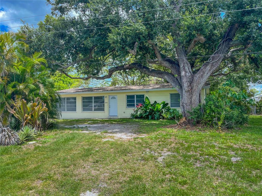 Foto principal - 2711 Lynnhurst St