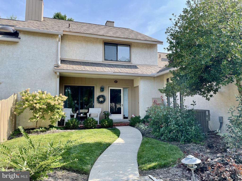 Primary Photo - 17 Sugar Knoll Dr