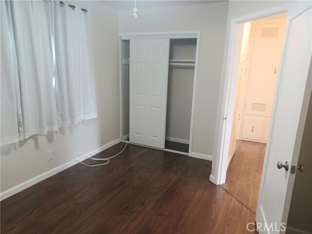 Foto del edificio - 465 W Windsor Rd