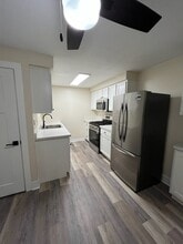 Building Photo - 577 Pine Line Dr