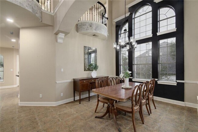 Building Photo - 9903 Tree Bend Cove