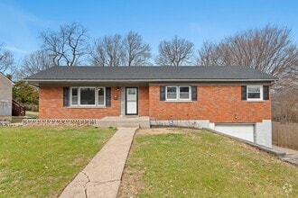 Building Photo - 562 Lone Oak Dr