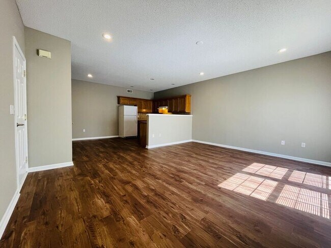 Foto del edificio - 10340 Parkview Ave