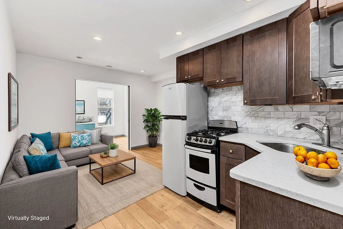 Foto principal - 332 E 6th St