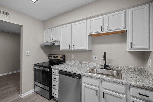 Photo - Linden at Forrest Pines Apartments