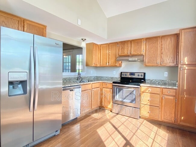 Building Photo - 145 Bridle Ln