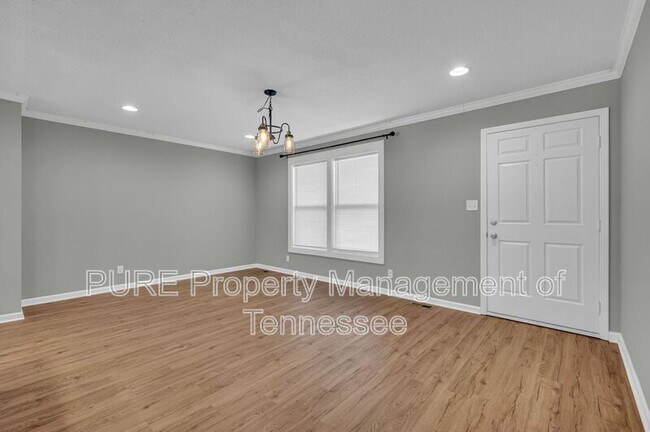 Foto del edificio - 153 Lexington Dr