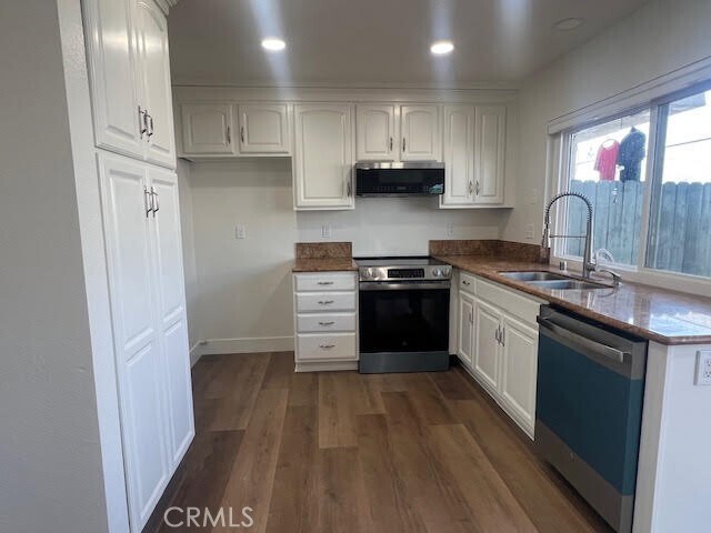 Foto del edificio - 520 Breezewood Ct