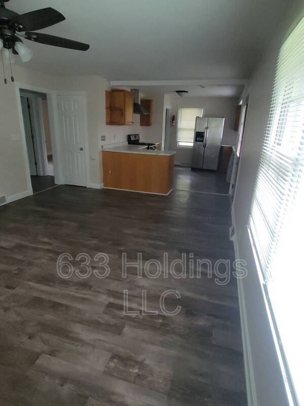 Building Photo - 410 Kutz Ln