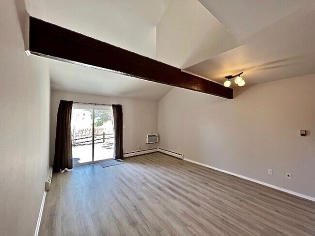 Foto del edificio - 3 Bed/1.5 Bath Quail Creek Condo