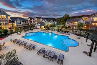 Building Photo - Palisades at Paris Mountain I & II