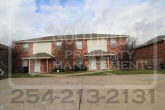 Building Photo - 4409 Deek Dr