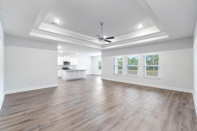 Foto del edificio - 127 Hobson Ave