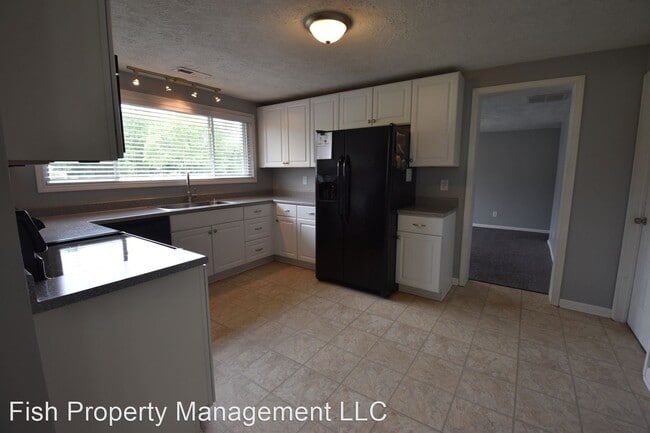Building Photo - 3 br, 1 bath House - 700 W 200 N