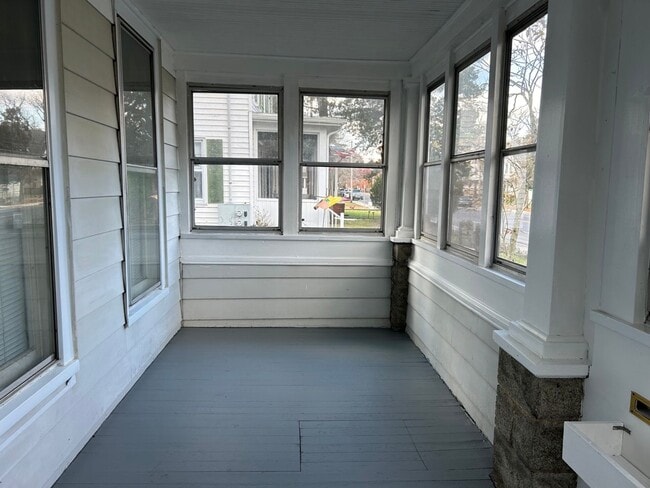 Building Photo - 229 W Main Street