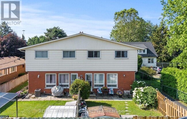 Photo du bâtiment - 108 Scott St