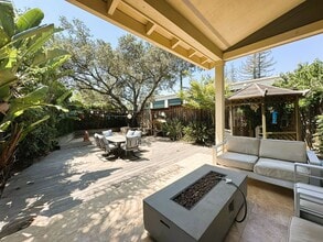 Building Photo - 1581 Cali Ln