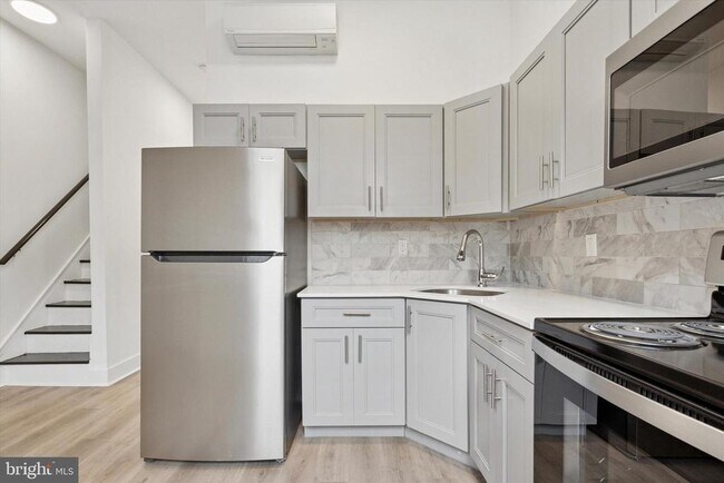 Foto del edificio - 2250 N Woodstock St