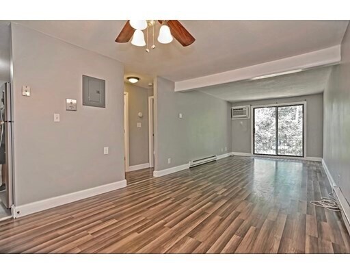 Foto del edificio - 800 County St