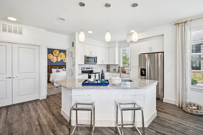 Foto del edificio - Lakecrest Apartments