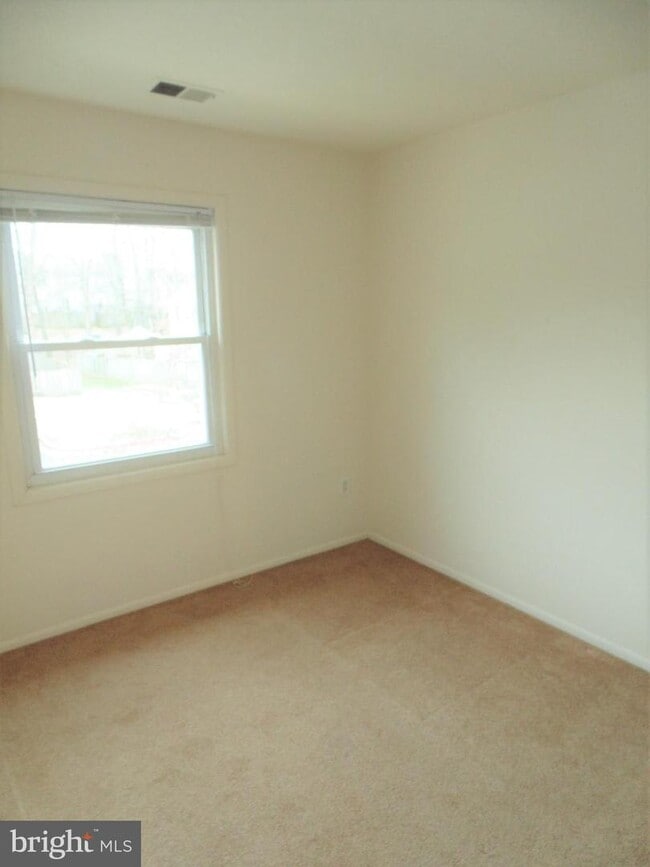Building Photo - 1664 Yorktown Ct