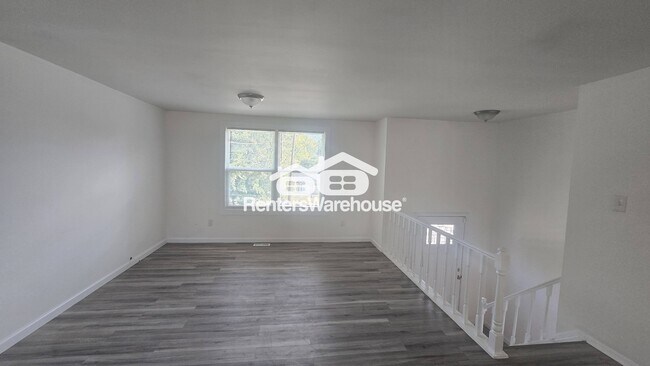 Foto del edificio - 5269 Long Green Ln