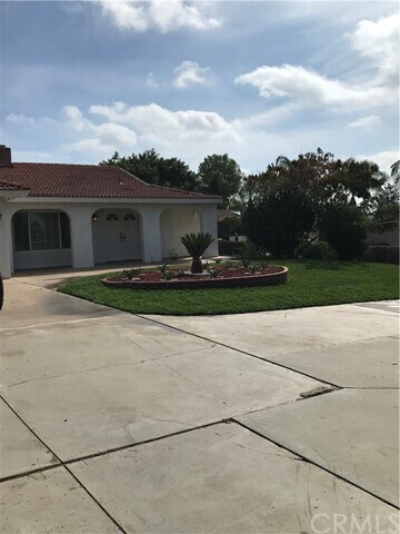 Foto principal - 14010 Bush Ave