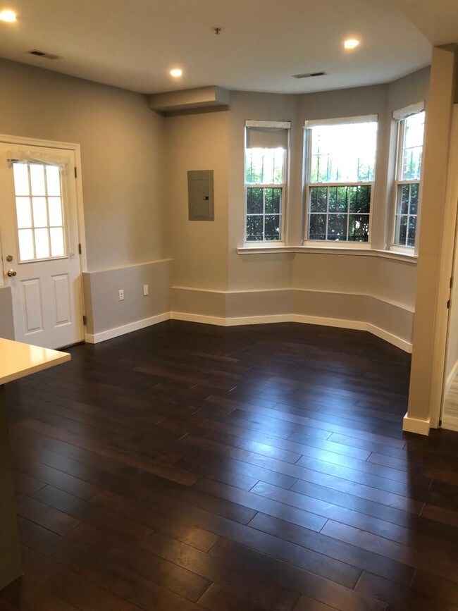 Living Room - 438 S St NW