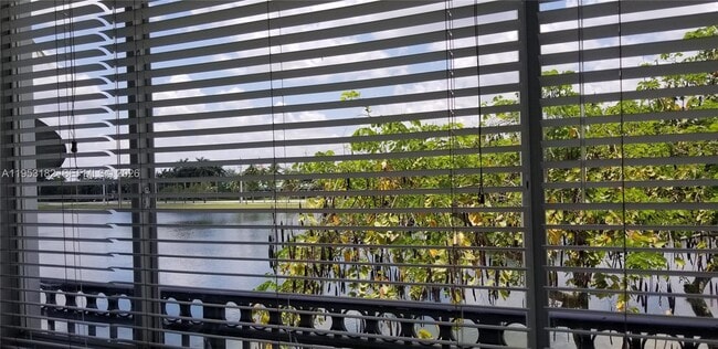 Foto del edificio - 755 SW 148th Ave